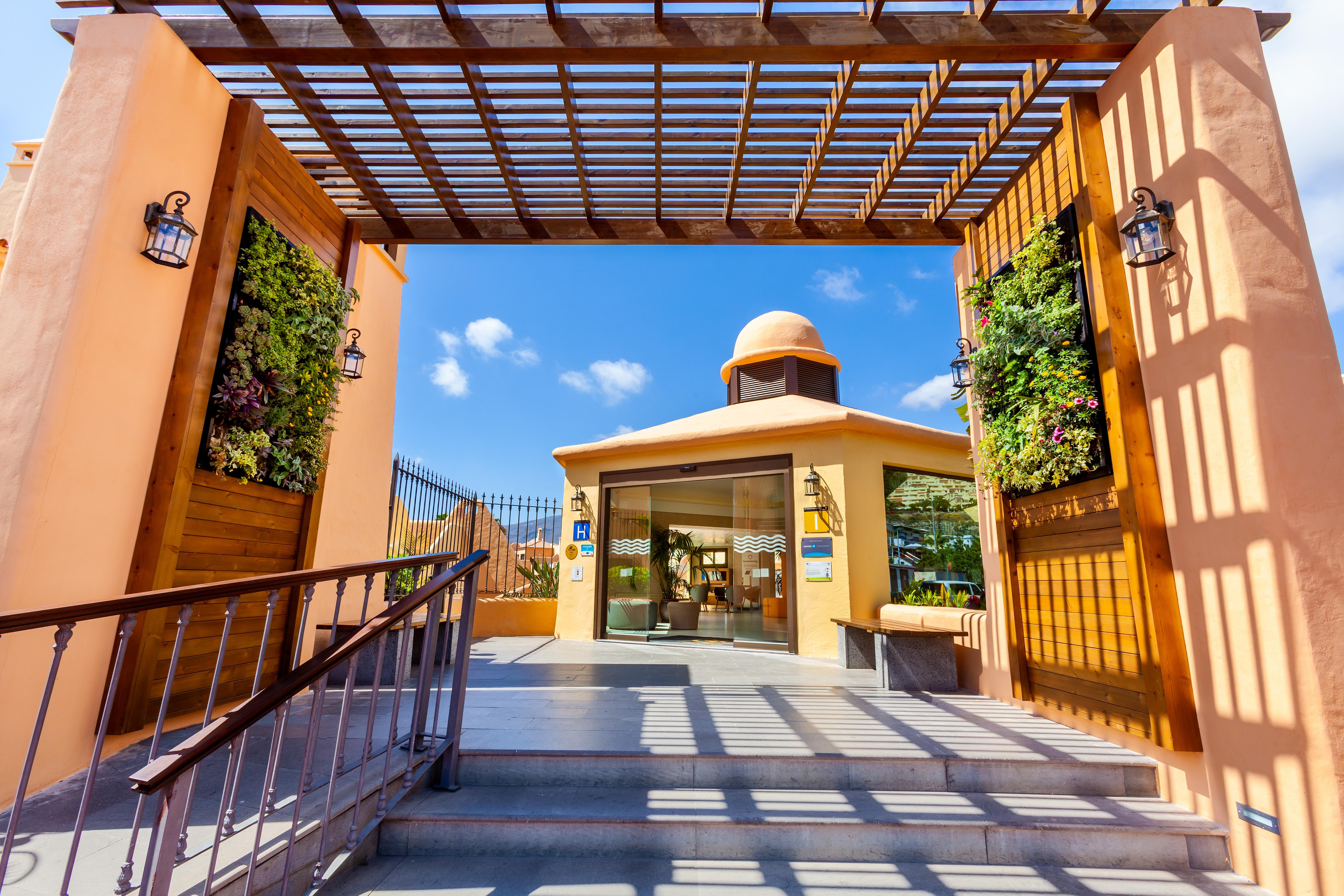Tagoro Family & Fun Costa Adeje Hotel Exterior photo